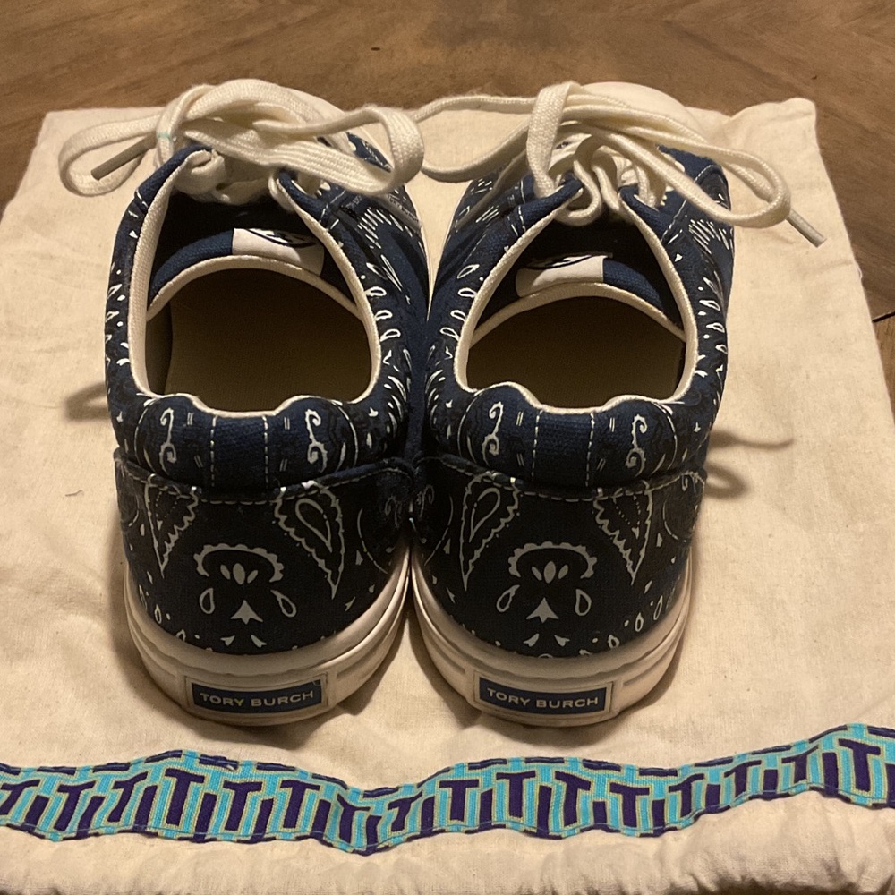 Tory Burch Navy Paisley Patterned Sneakers